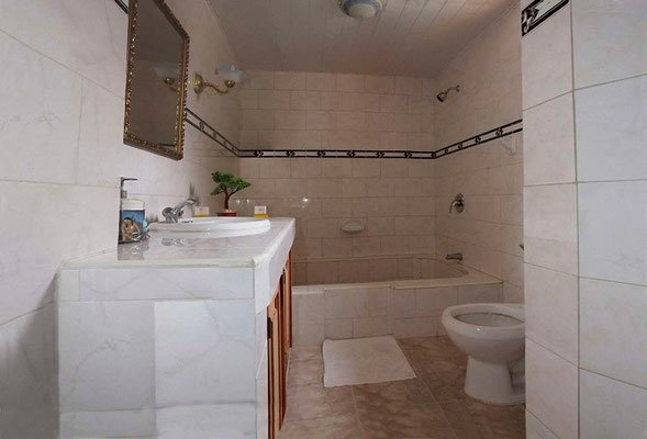 'Bathroom 1' Casas particulares are an alternative to hotels in Cuba.